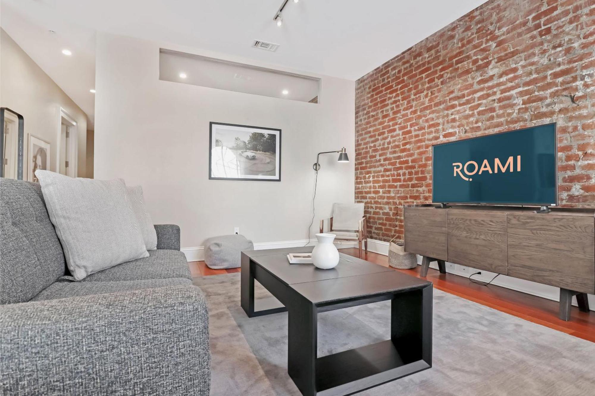 Апарт отель Roami At Factors Row Новый Орлеан Экстерьер фото